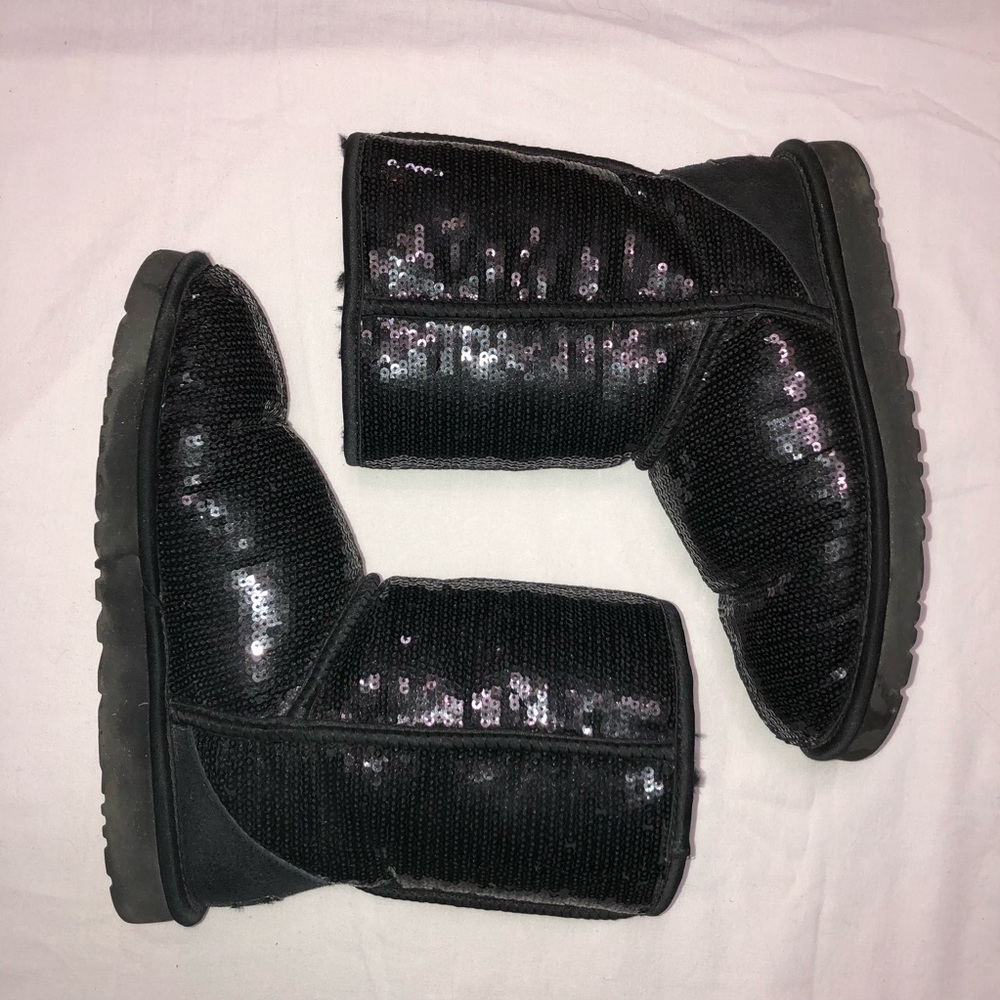 NWOT Black Sequin Uggs